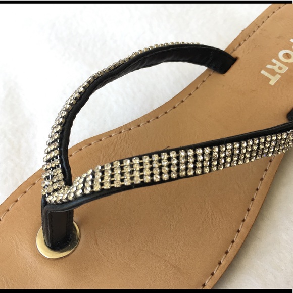 NWT Rhinestone Flip Flops - Picture 3 of 4